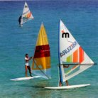 scuola di wind-surf nel golfo